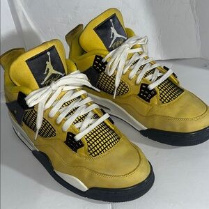 Nike Air Jordan 4 Retro Size 10